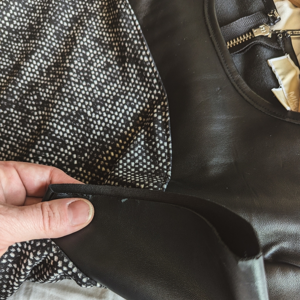 ✴️🪡🧵NEEDS LOVE MICHAEL KORS Faux Leather Yoke Short Sleeve Sheath Dress - 2 - Picture 5 of 16